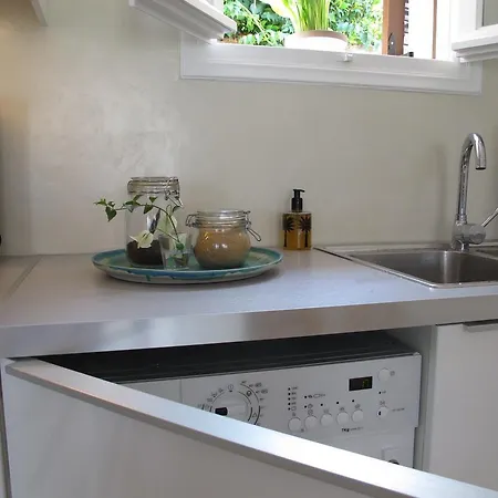 Seafront Calista House With Garden *