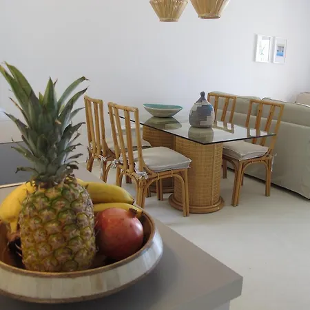 Dom wakacyjny Seafront Calista House With Garden *